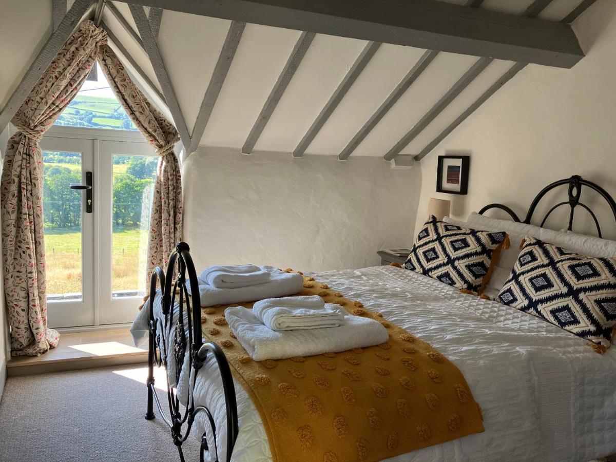 Bed and Breakfast Hares Hideaway At Coed Moelfa Corwen Exterior foto